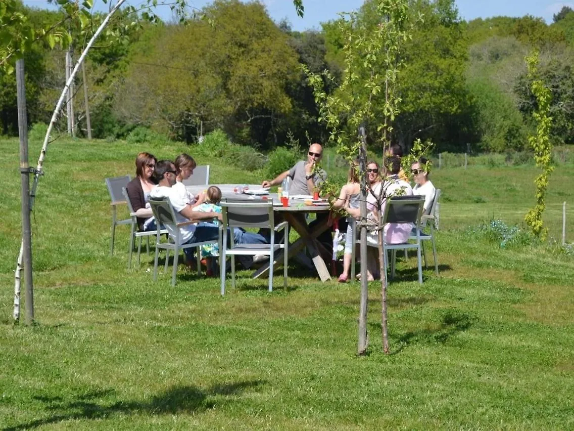 Gites & Tiny Houses Les Hauts De Toulvern Baden 0*,