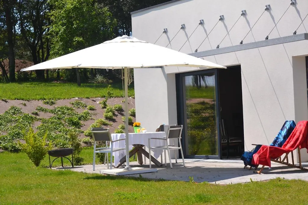 Gites & Tiny Houses Les Hauts De Toulvern Baden 0*,