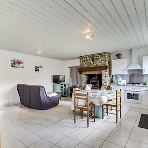 Hébergement de vacances Loumas By Interhome, Plerguer